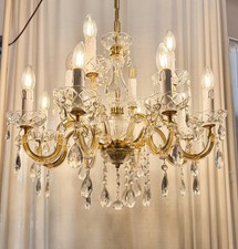 Lampadario con gocce in